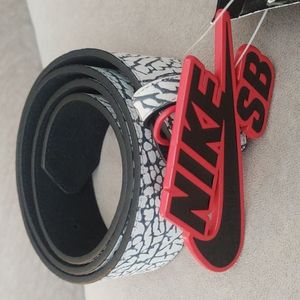 Nike SB elephant print belt